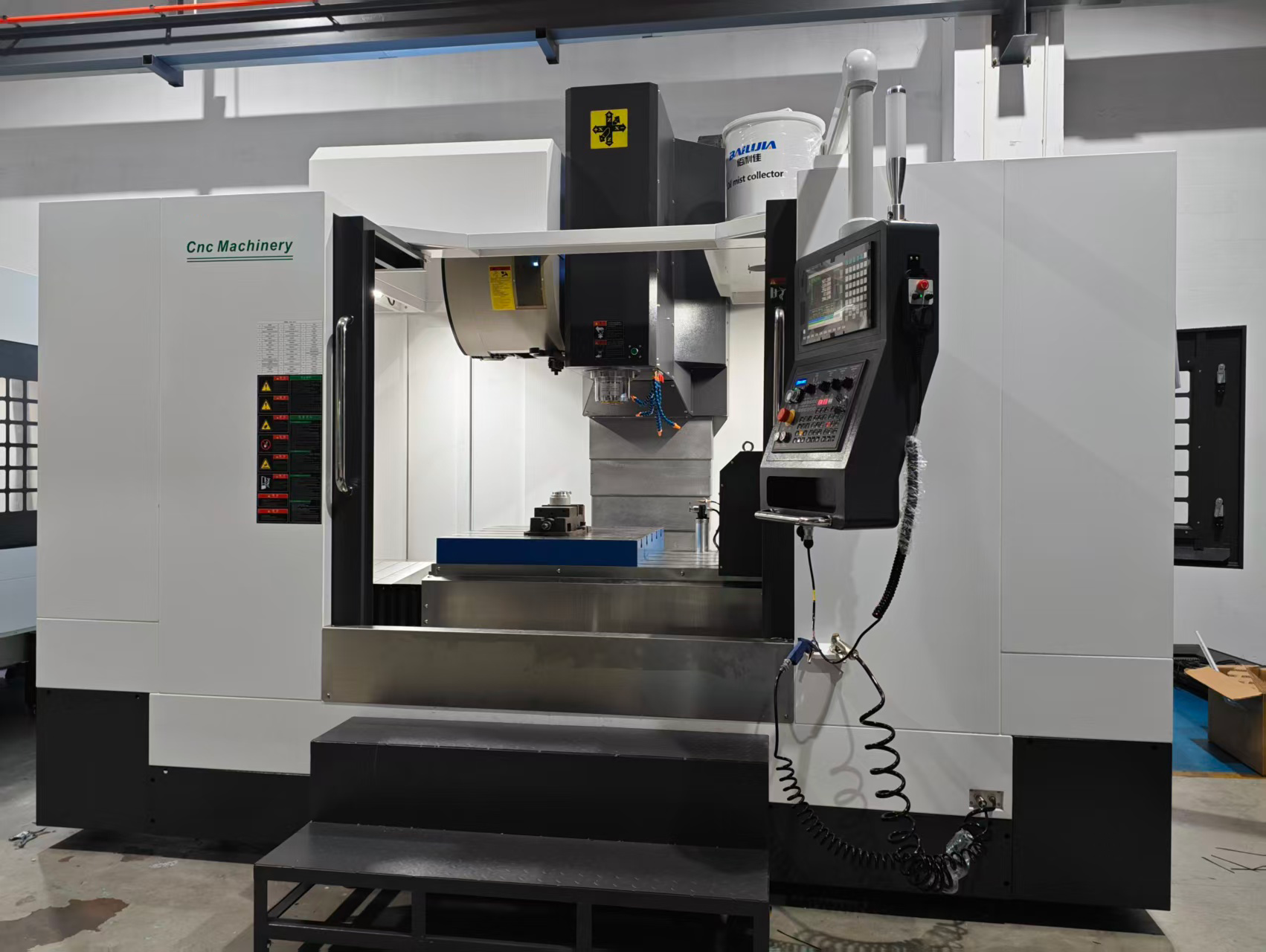 V1270 Three-Axis Rail Type High Speed Machining Center